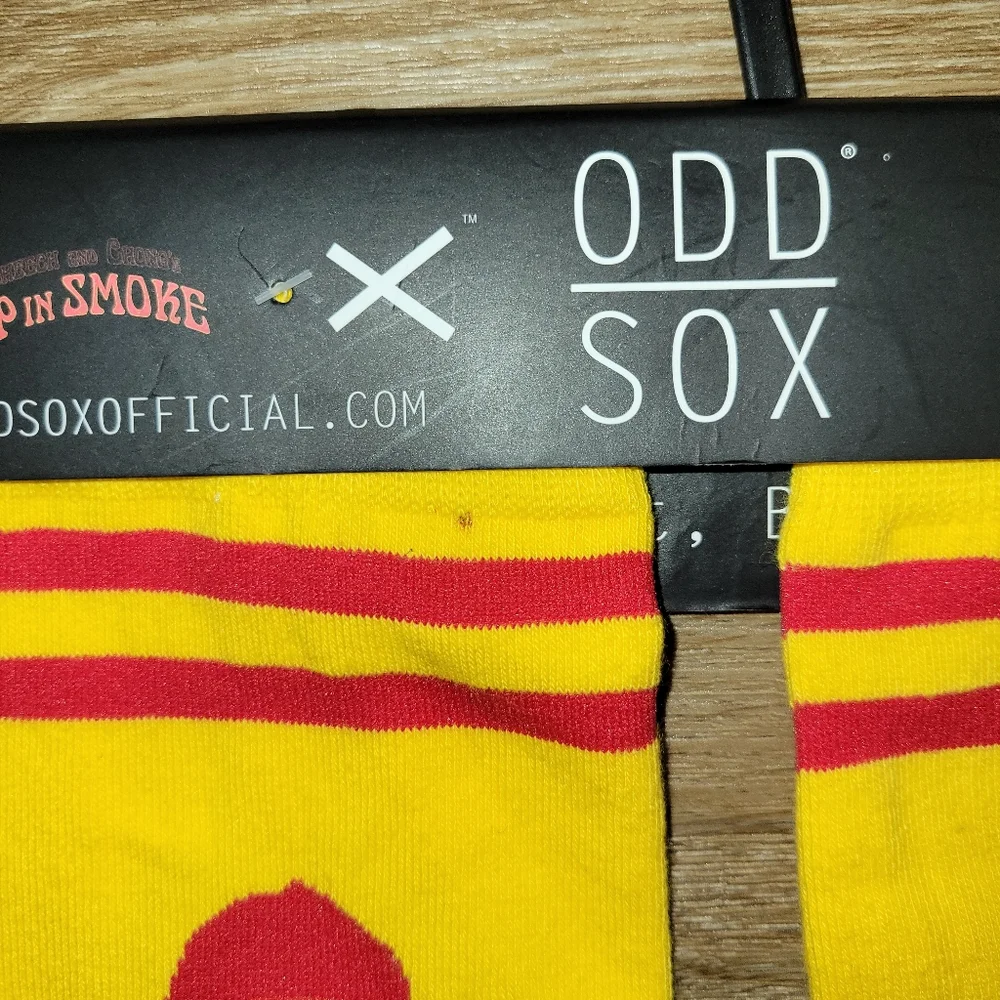 2 Pairs - Cheech and Chong Yellow Up In Smoke Crew Socks Odd Sox Size 6-13 New
